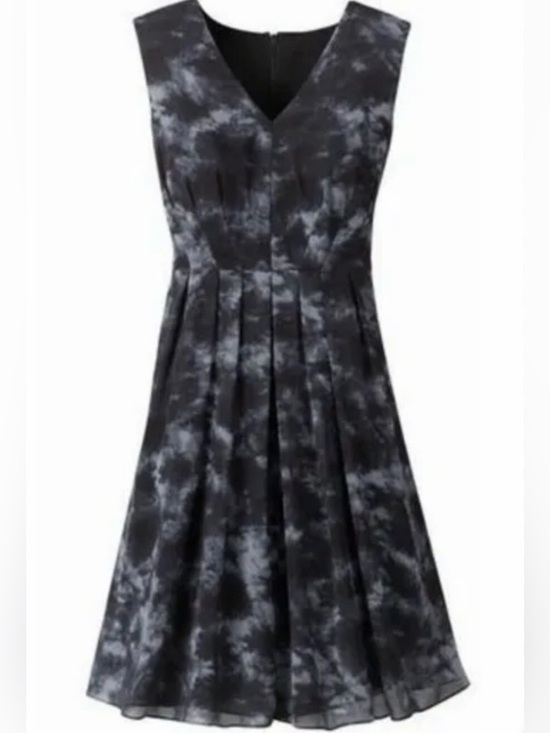 Coldwater Creek Dresses & Skirts - Cold water creek Black and Gray V-Neck Sleeveless Dress